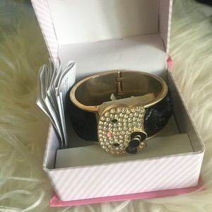 Hello Kitty watch 🖤✨